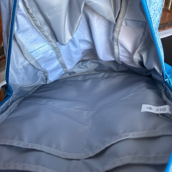 Backpack - Picture 3 of 4